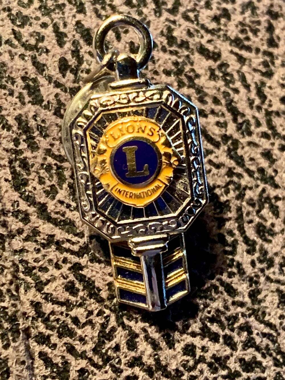 Lions Club International Pin pendant